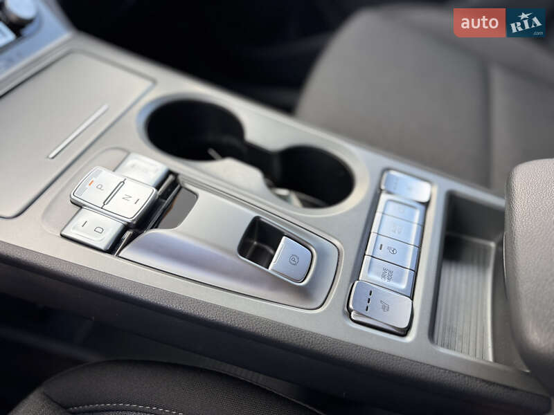 Внедорожник / Кроссовер Hyundai Kona 2022 в Ровно