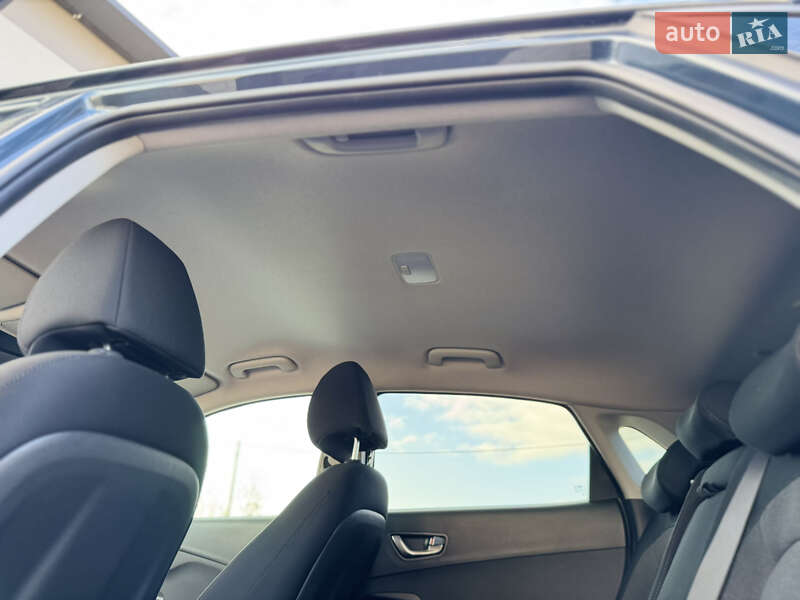 Внедорожник / Кроссовер Hyundai Kona 2022 в Ровно