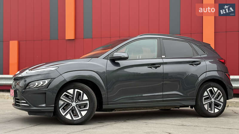 Внедорожник / Кроссовер Hyundai Kona 2021 в Киеве