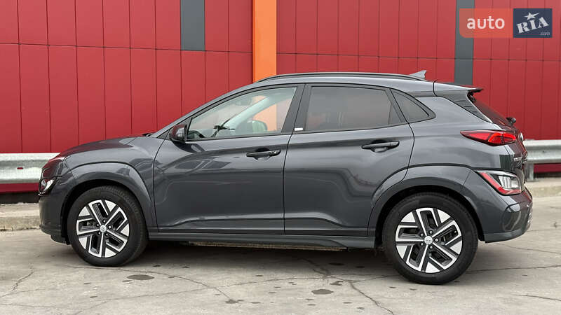 Внедорожник / Кроссовер Hyundai Kona 2021 в Киеве