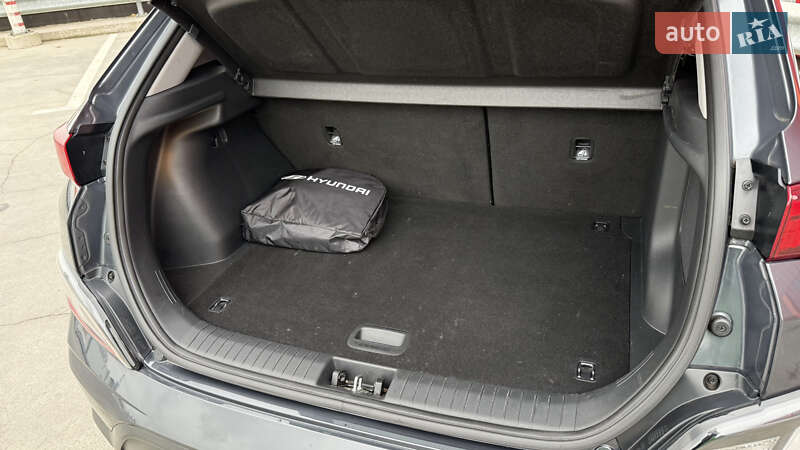 Внедорожник / Кроссовер Hyundai Kona 2021 в Киеве