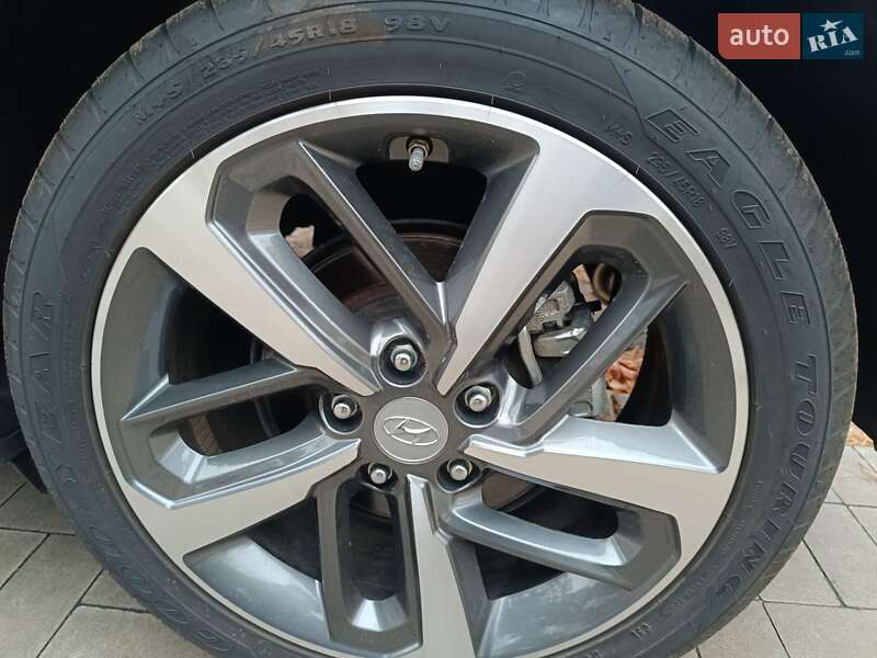 Внедорожник / Кроссовер Hyundai Kona 2020 в Киеве