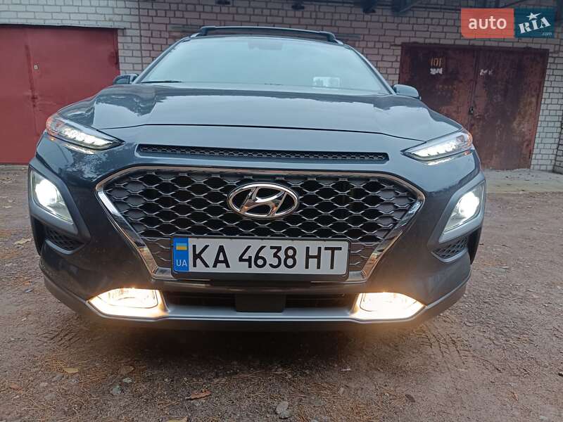 Внедорожник / Кроссовер Hyundai Kona 2020 в Киеве