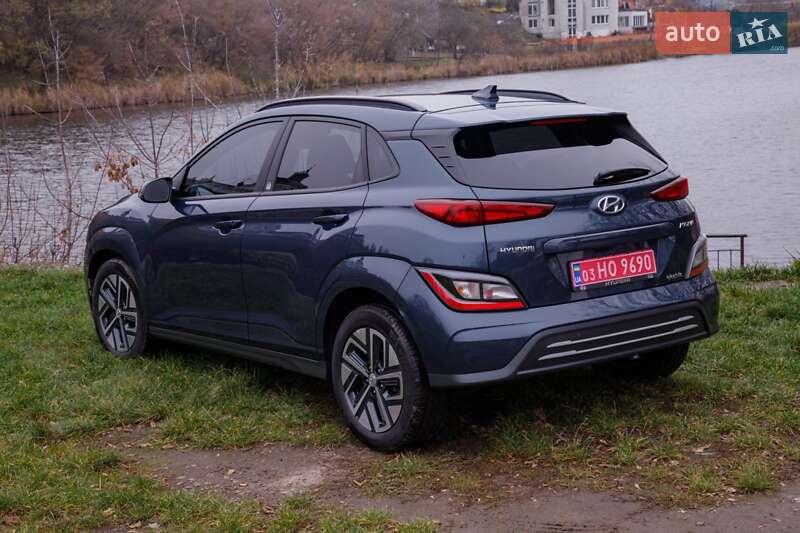 Внедорожник / Кроссовер Hyundai Kona 2023 в Бердичеве