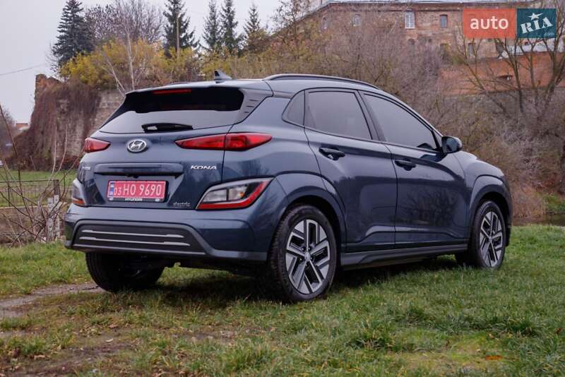 Внедорожник / Кроссовер Hyundai Kona 2023 в Бердичеве