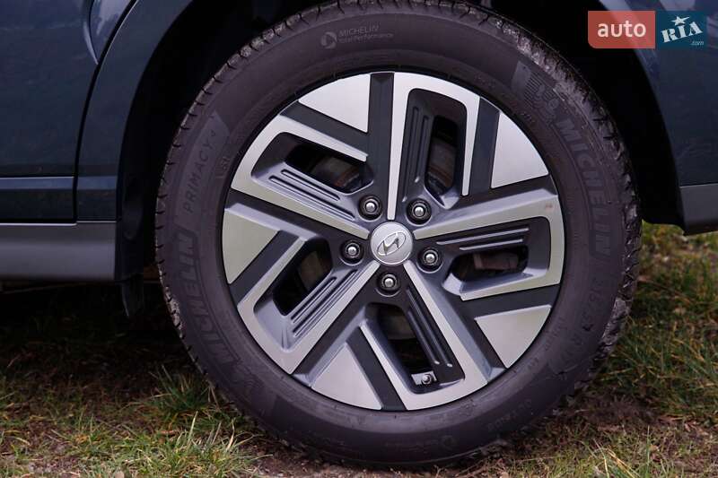 Внедорожник / Кроссовер Hyundai Kona 2023 в Бердичеве