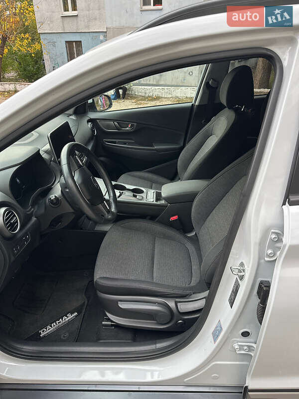 Внедорожник / Кроссовер Hyundai Kona 2020 в Запорожье