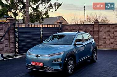 Внедорожник / Кроссовер Hyundai Kona 2021 в Дубно