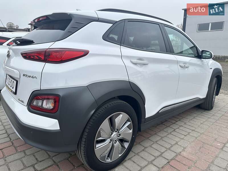 Позашляховик / Кросовер Hyundai Kona 2020 в Луцьку
