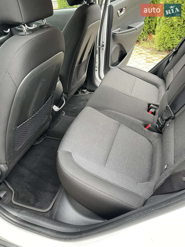 Внедорожник / Кроссовер Hyundai Kona 2022 в Львове