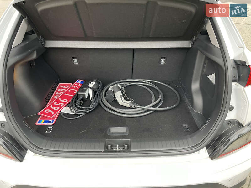 Внедорожник / Кроссовер Hyundai Kona 2022 в Львове