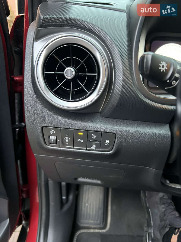 Внедорожник / Кроссовер Hyundai Kona 2021 в Луцке