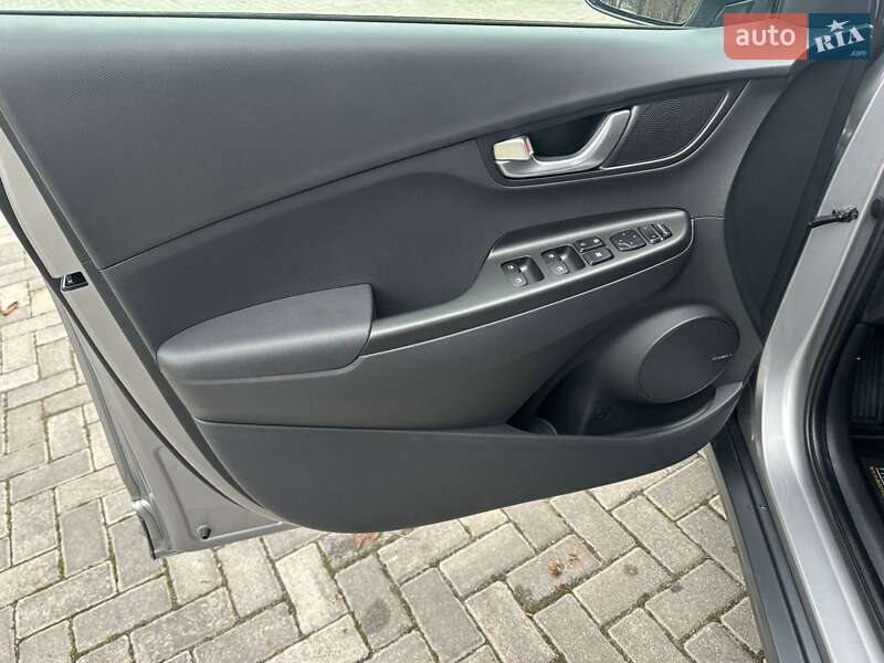 Внедорожник / Кроссовер Hyundai Kona 2021 в Виннице