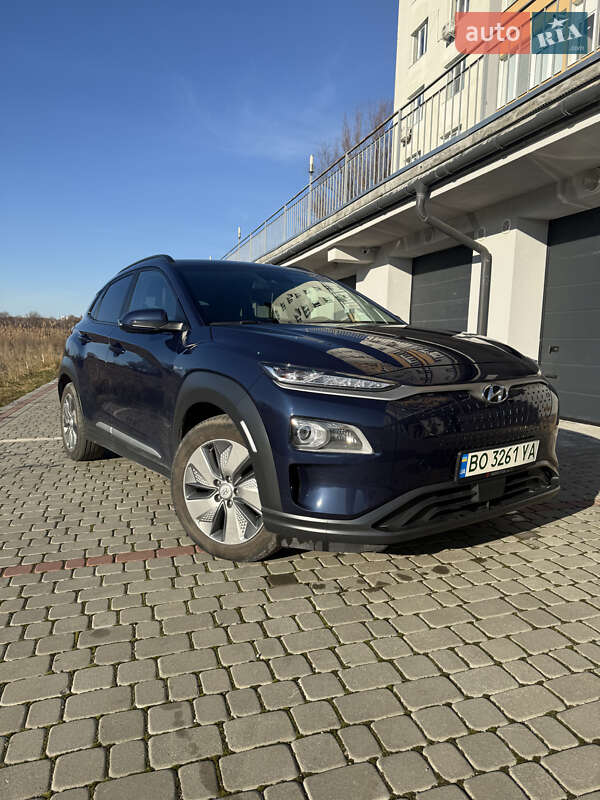 Внедорожник / Кроссовер Hyundai Kona 2020 в Тернополе