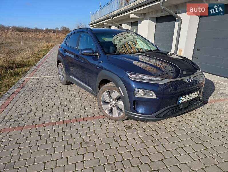 Внедорожник / Кроссовер Hyundai Kona 2020 в Тернополе