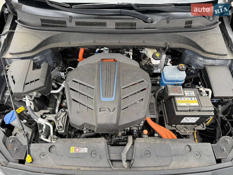 Внедорожник / Кроссовер Hyundai Kona 2022 в Киеве