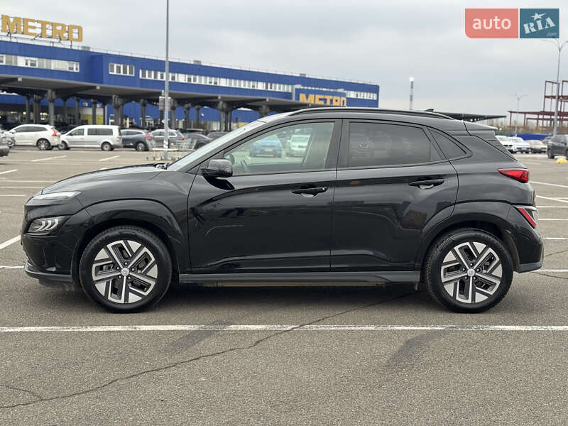 Внедорожник / Кроссовер Hyundai Kona 2022 в Киеве