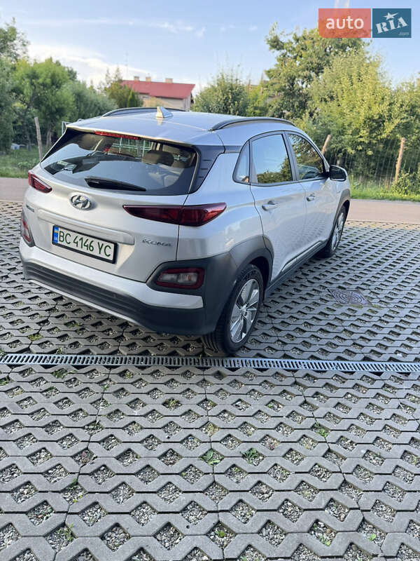 Внедорожник / Кроссовер Hyundai Kona 2020 в Самборе