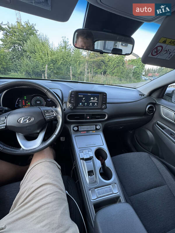 Внедорожник / Кроссовер Hyundai Kona 2020 в Самборе