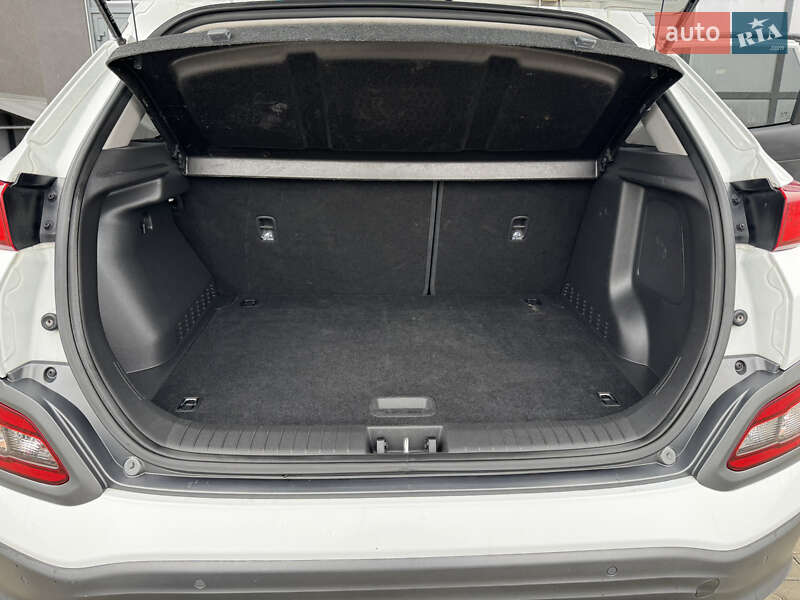 Внедорожник / Кроссовер Hyundai Kona 2018 в Тернополе