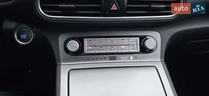 Внедорожник / Кроссовер Hyundai Kona 2020 в Тернополе