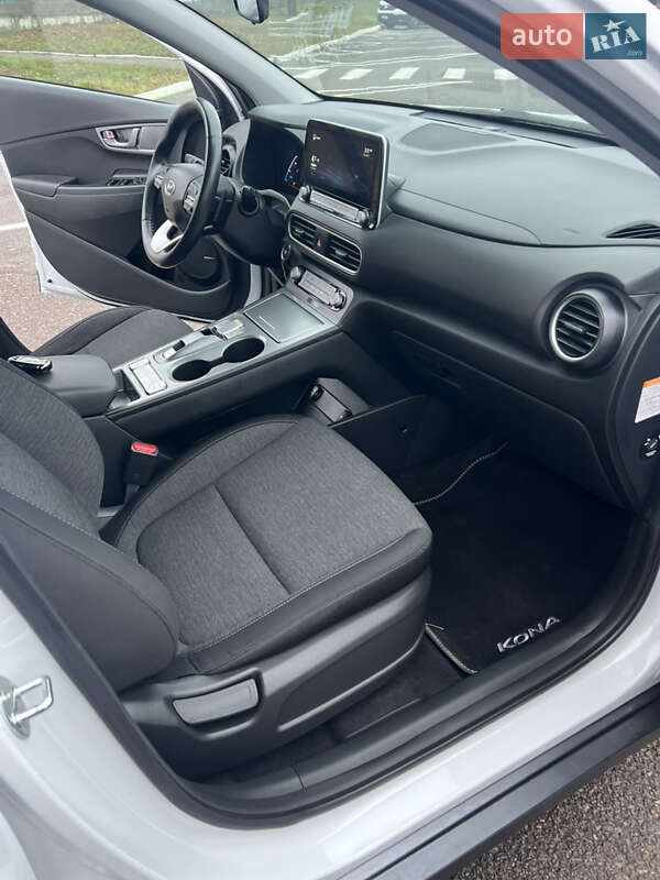 Внедорожник / Кроссовер Hyundai Kona 2020 в Житомире