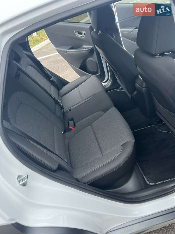 Внедорожник / Кроссовер Hyundai Kona 2020 в Житомире