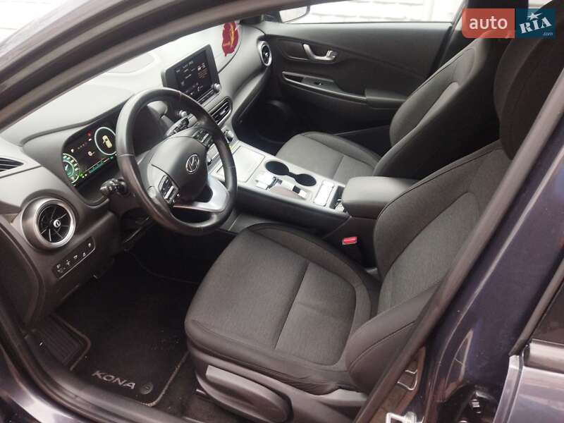 Внедорожник / Кроссовер Hyundai Kona 2021 в Звягеле