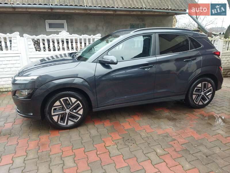 Внедорожник / Кроссовер Hyundai Kona 2021 в Звягеле