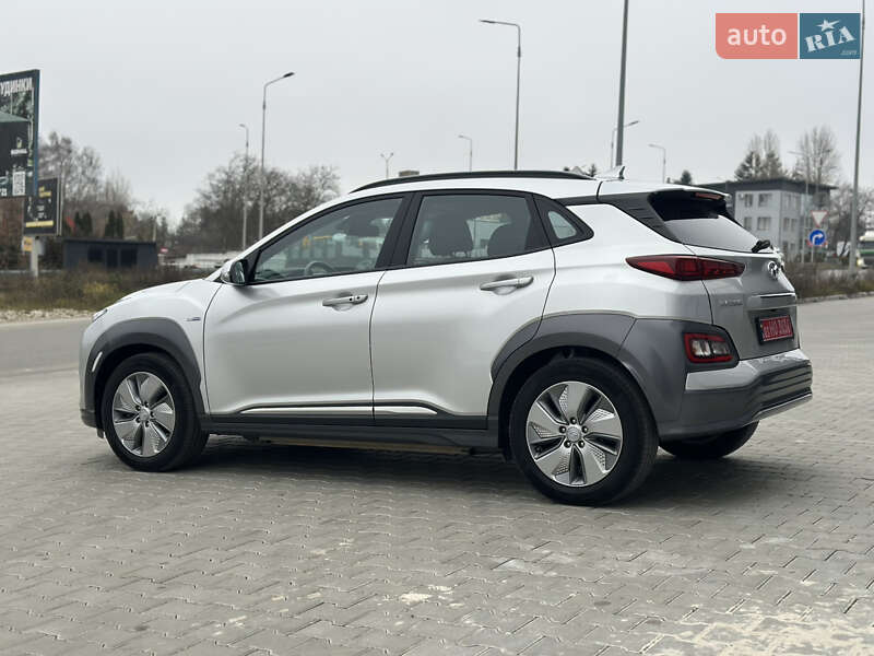 Позашляховик / Кросовер Hyundai Kona 2020 в Тернополі