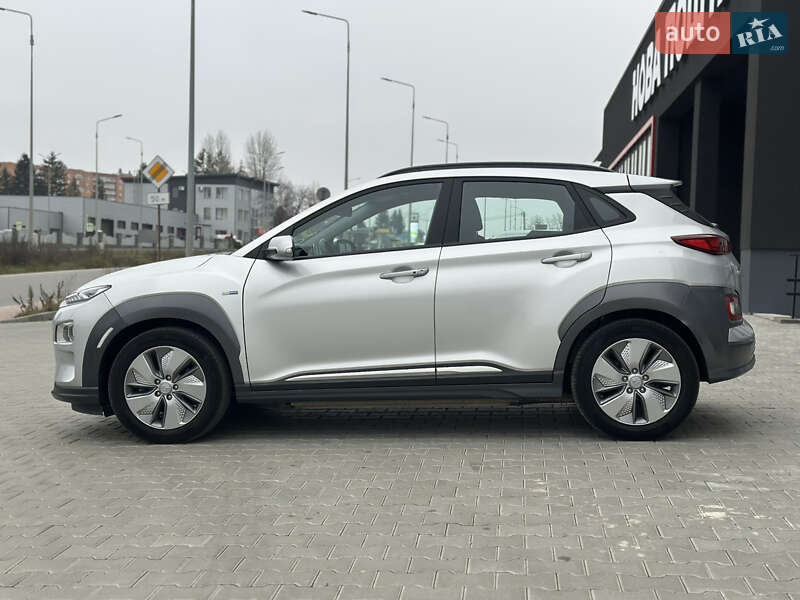 Позашляховик / Кросовер Hyundai Kona 2020 в Тернополі