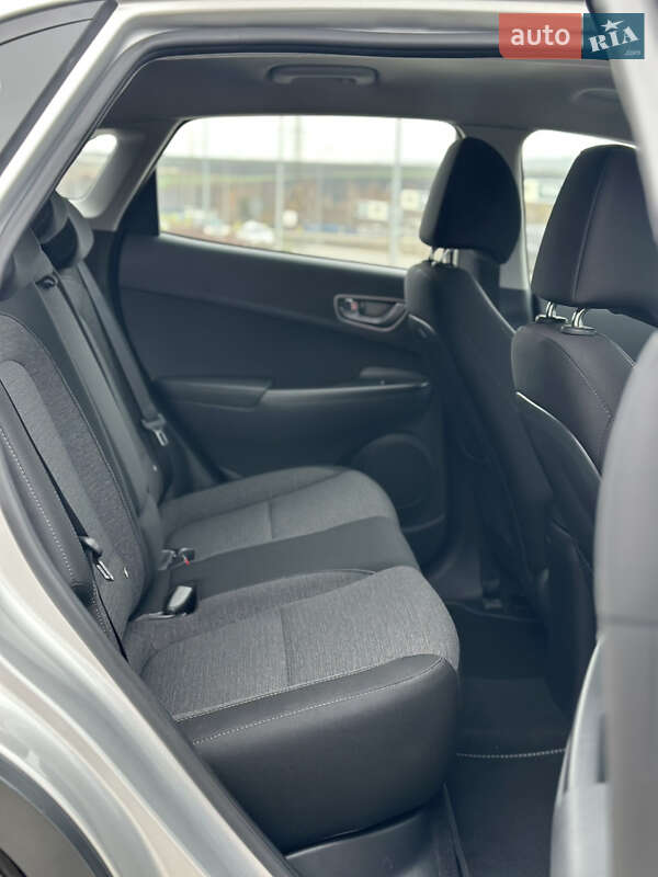 Позашляховик / Кросовер Hyundai Kona 2020 в Тернополі