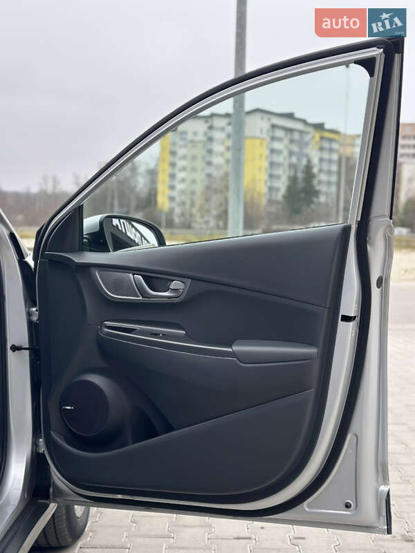 Позашляховик / Кросовер Hyundai Kona 2020 в Тернополі