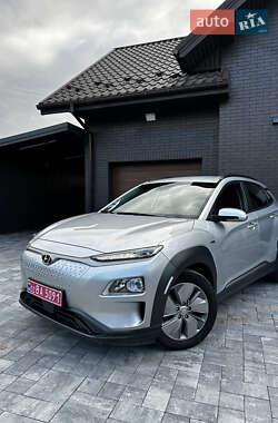 Позашляховик / Кросовер Hyundai Kona 2020 в Луцьку