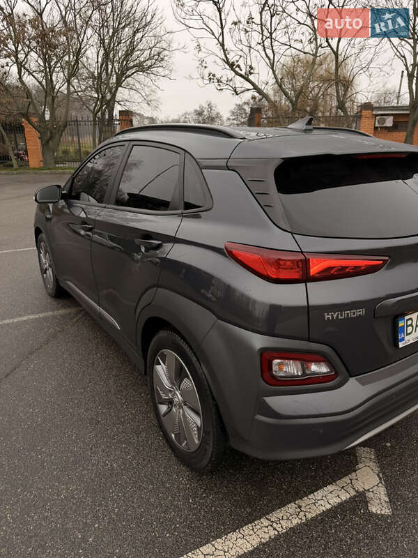 Внедорожник / Кроссовер Hyundai Kona 2020 в Александрие