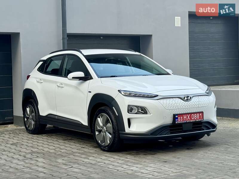 Внедорожник / Кроссовер Hyundai Kona 2020 в Тернополе