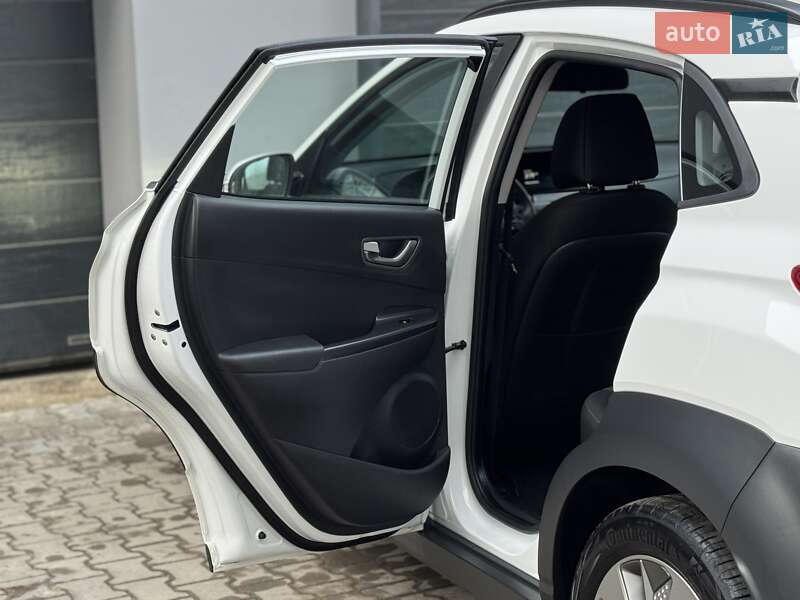 Внедорожник / Кроссовер Hyundai Kona 2020 в Тернополе