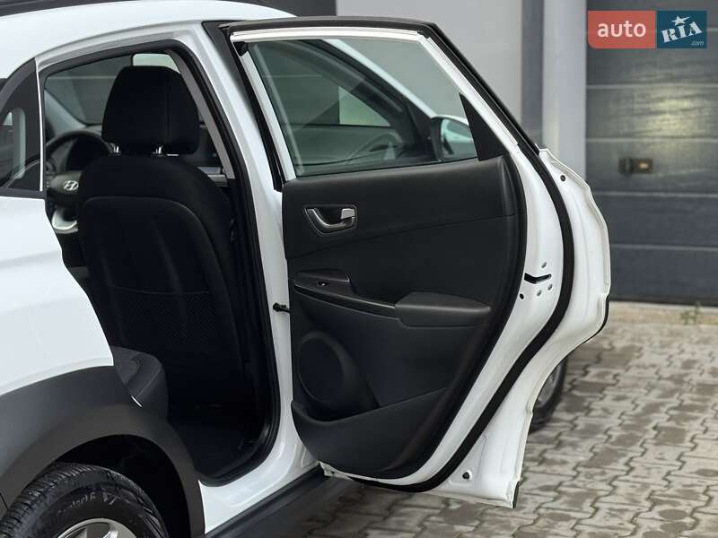 Внедорожник / Кроссовер Hyundai Kona 2020 в Тернополе