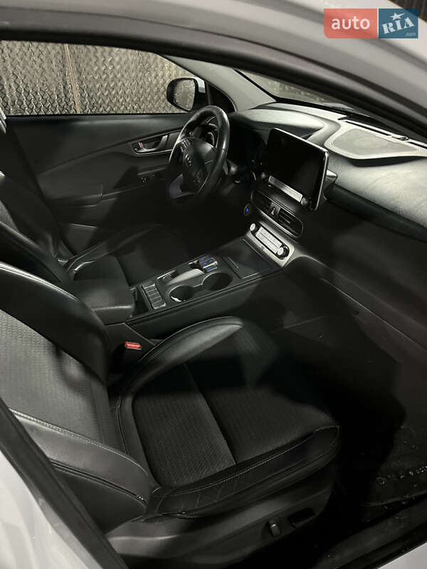 Внедорожник / Кроссовер Hyundai Kona 2020 в Виннице