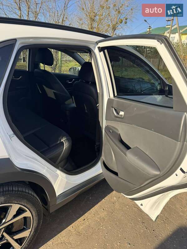 Позашляховик / Кросовер Hyundai Kona 2021 в Львові фото 13 Позашляховик / Кросовер Hyundai Kona 2021 в Львові