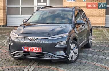 Внедорожник / Кроссовер Hyundai Kona 2019 в Буче