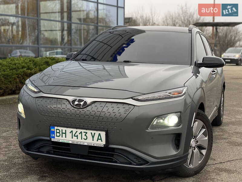 Позашляховик / Кросовер Hyundai Kona 2019 в Дніпрі