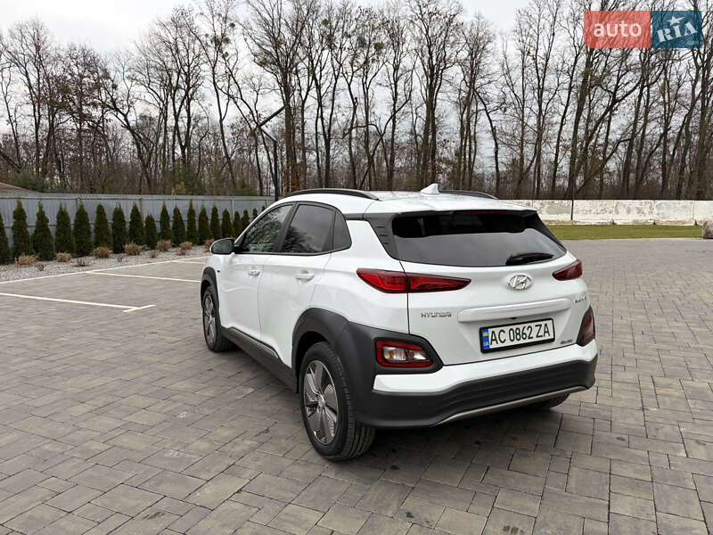 Внедорожник / Кроссовер Hyundai Kona 2019 в Луцке