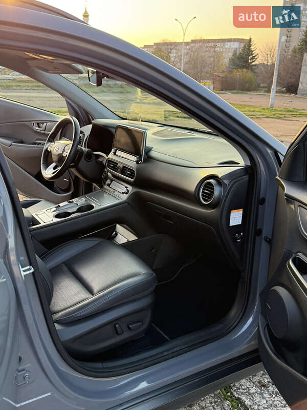 Внедорожник / Кроссовер Hyundai Kona 2019 в Южноукраинске