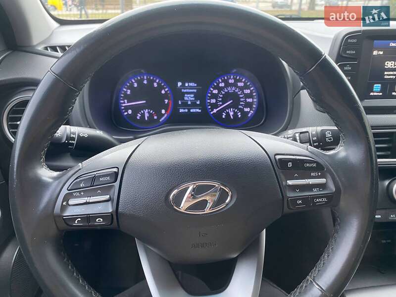 Внедорожник / Кроссовер Hyundai Kona 2020 в Киеве