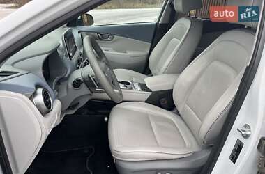 Позашляховик / Кросовер Hyundai Kona 2019 в Дніпрі