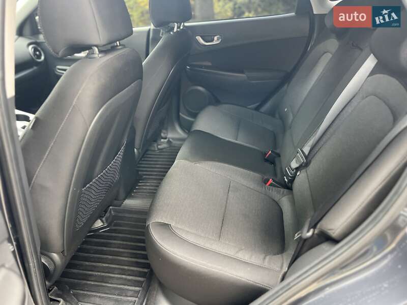 Внедорожник / Кроссовер Hyundai Kona 2022 в Львове