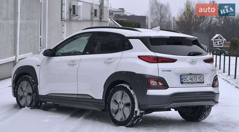 Внедорожник / Кроссовер Hyundai Kona 2021 в Львове