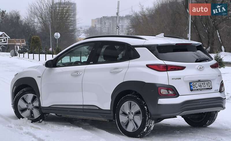 Внедорожник / Кроссовер Hyundai Kona 2021 в Львове
