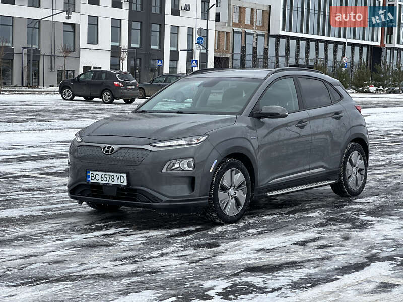 Внедорожник / Кроссовер Hyundai Kona 2020 в Ровно